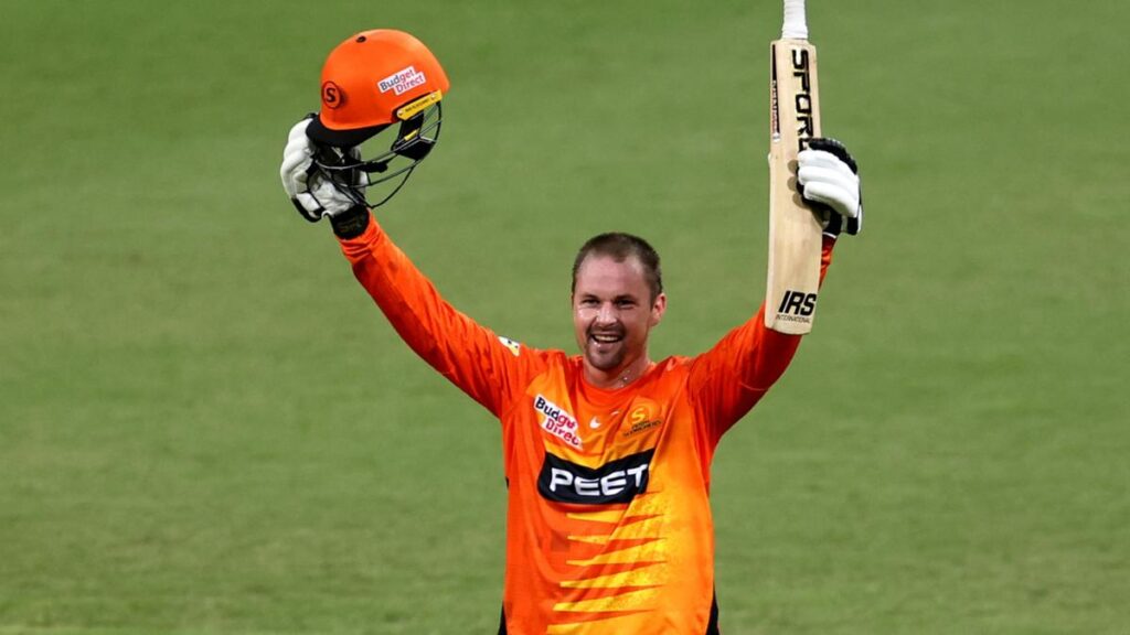 Colin Munro struck the first century of this season of BBL